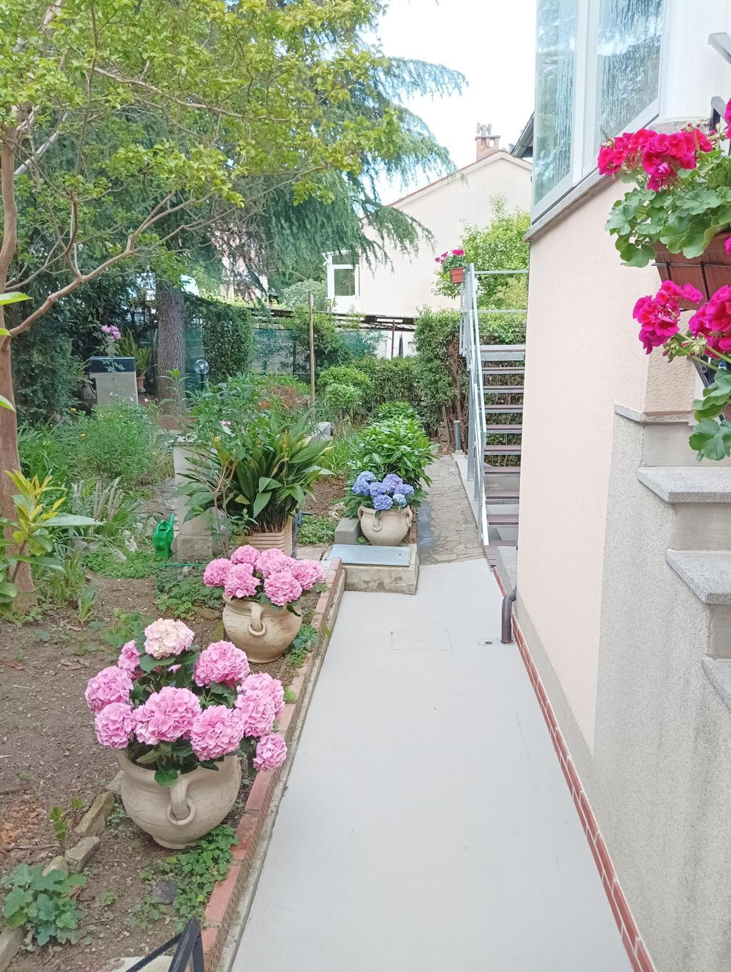 Green Park And Sunny Terrace Apartments Анкаран Екстериор снимка